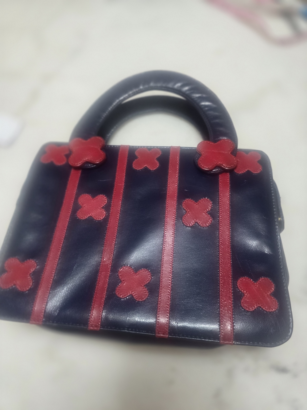 Carlos Falchi Black Satchel with Red Appliqué Xs - Picture 3 of 11